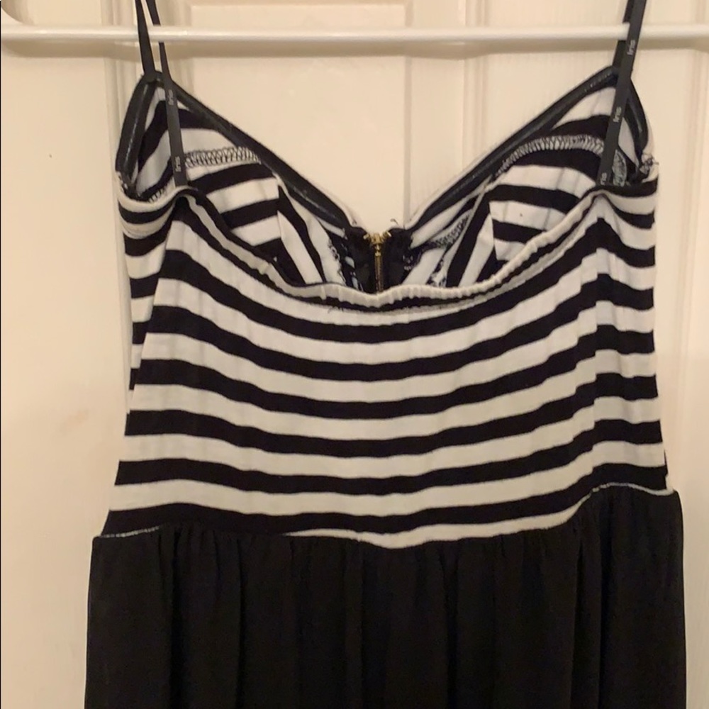 Dress - Picture 3 of 5